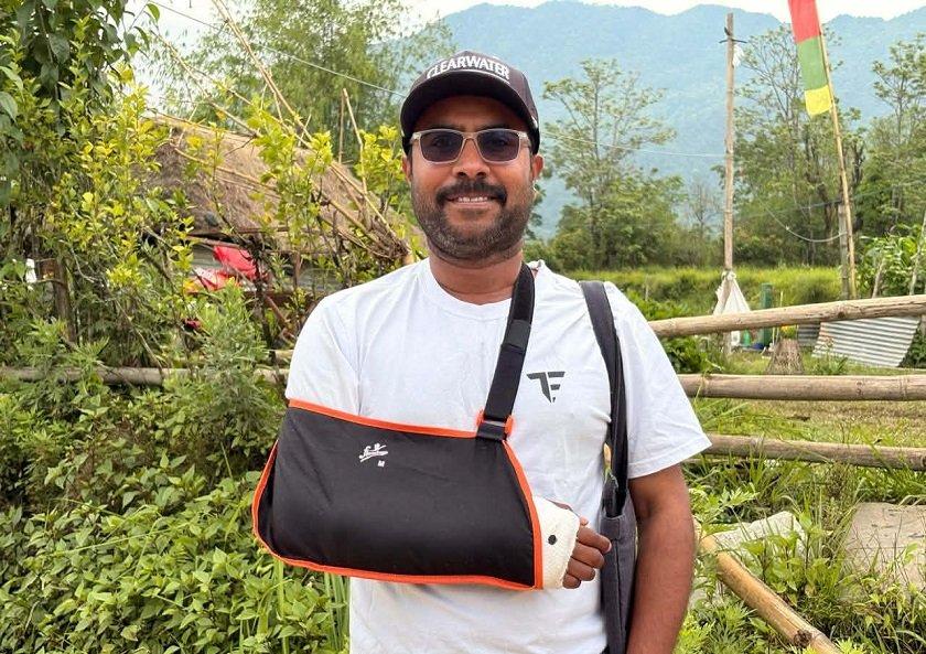चलचित्र ‘सिन्दुरे जात्रा’को छायांकन रोकियो, अभिनेता विजय बराल घोडाबाट खस्दा घाइते